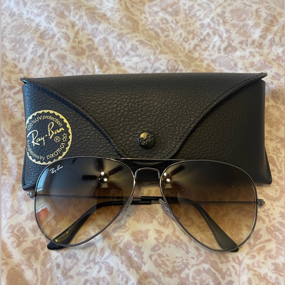 Ray Ban Aviator Sunglasses Gradient